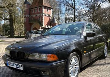BMW 523 220.000 km 1.590 &euro; Bremerhaven 27580