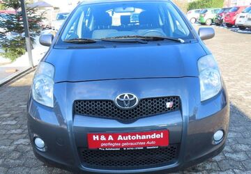 Toyota Yaris 210.200 km 3.499 &euro; Geestland 27607