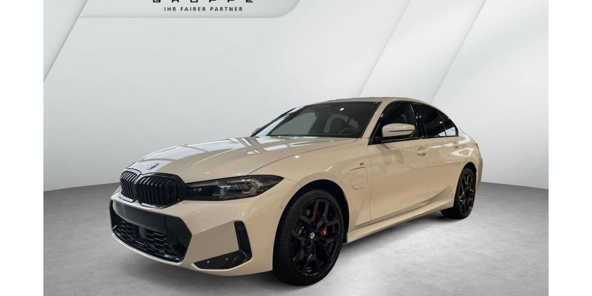 BMW 330 3.640 km 66.850 &euro; Bremerhaven 27572