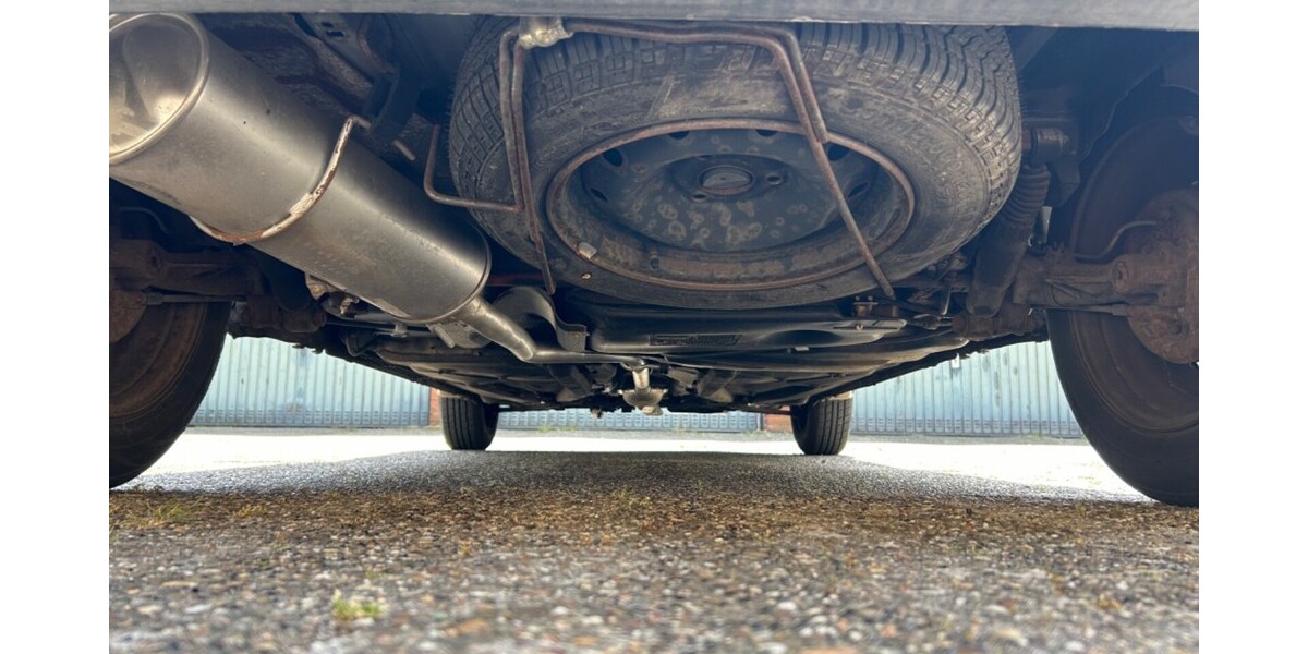 Peugeot 106 II 33.150 km 2.399 &euro; Bremerhaven 27576