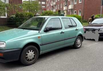 VW Golf 225.356 km 700 &euro; Bremerhaven 27570