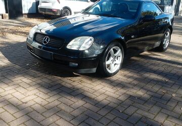Mercedes-Benz SLK 200 175.500 km 4.999 &euro; Bremerhaven 27578