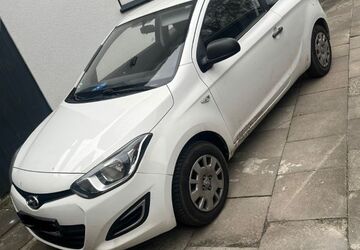 Hyundai i20 173.000 km 1.900 &euro; Loxstedt 27612