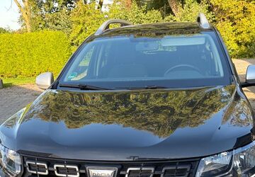 Dacia Duster 60.000 km 15.500 &euro; Wurster Nordseeküste 27639