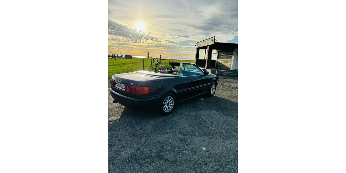 Audi 80 156.000 km 6.900 &euro; Bremerhaven 27576