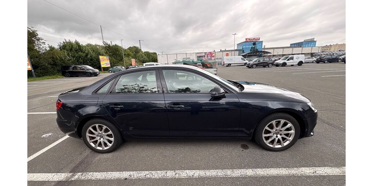 Audi A4 106.740 km 17.200 &euro; Bremerhaven 27578