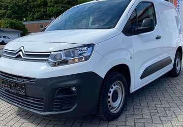 Citroen Berlingo 110.736 km 9.990 &euro; Loxstedt 27612