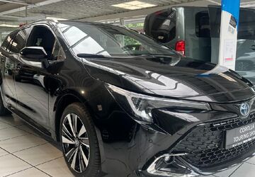 Toyota Corolla 2.500 km 39.879 &euro; Bremerhaven 27580