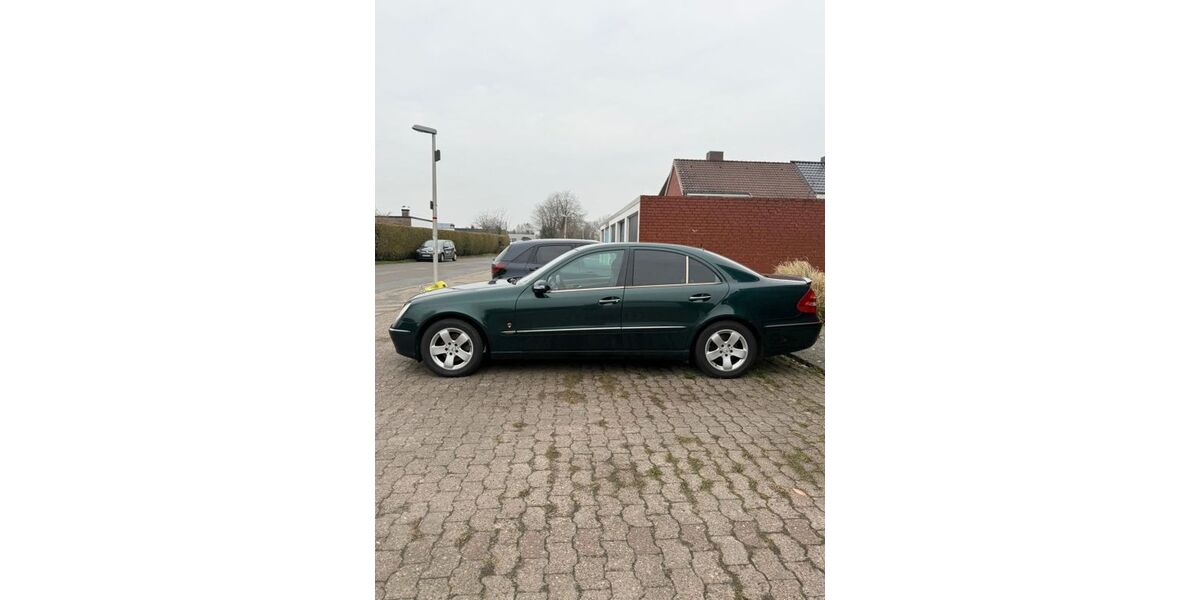 Mercedes-Benz E 220 265.000 km 4.500 &euro; Geestland 27607