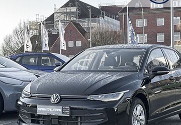 VW Golf 9.698 km 29.999 &euro; Bremerhaven 27576