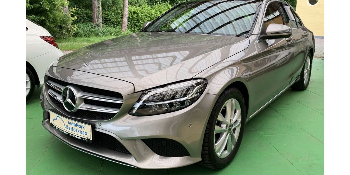 Mercedes-Benz C 180 49.500 km 25.970 &euro; Geestland 27624