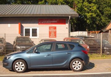 Opel Astra 68.716 km 9.399 &euro; Loxstedt-Hahnenknoop 27612