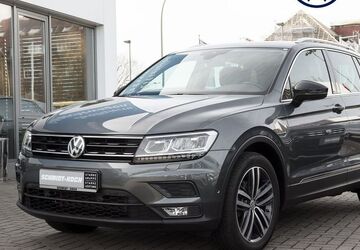 VW Tiguan 82.378 km 25.990 &euro; Bremerhaven 27576