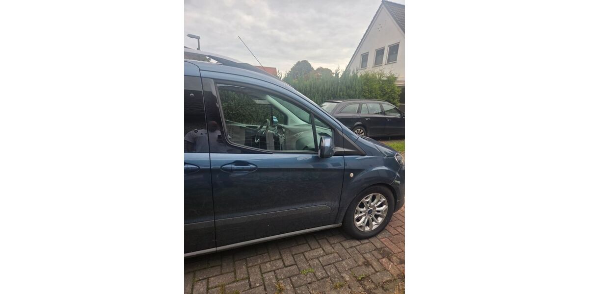 Ford Transit Courier 68.000 km 14.400 &euro; Geestland 27607
