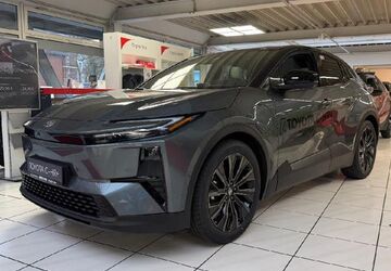 Toyota C-HR 2.500 km 54.790 &euro; Bremerhaven 27580