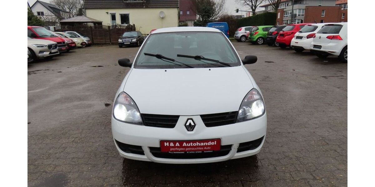 Renault Clio 66.018 km 2.499 &euro; Geestland 27607