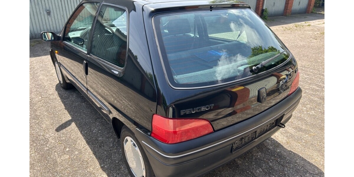 Peugeot 106 II 33.150 km 2.399 &euro; Bremerhaven 27576