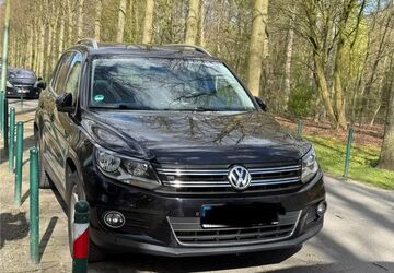 VW Tiguan 192.000 km 9.550 &euro; Bremerhaven 27578