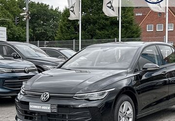 VW Golf 2.999 km 25.599 &euro; Bremerhaven 27576