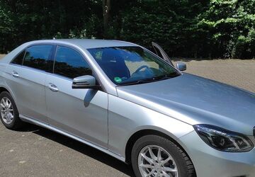 Mercedes-Benz E 220 169.000 km 15.500 &euro; Bremerhaven 27576