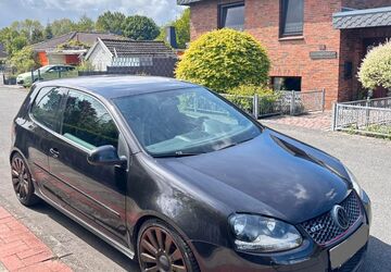 VW Golf 265.000 km 2.800 &euro; Bremerhaven 27570