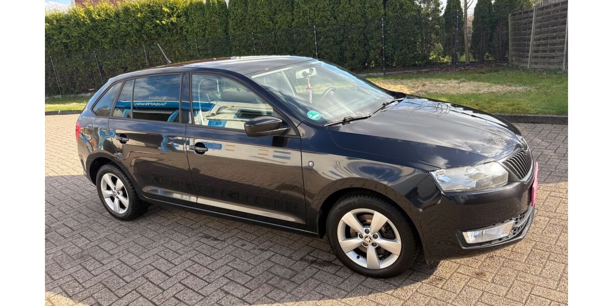Skoda Rapid 77.900 km 10.000 &euro; Bremerhaven 27574