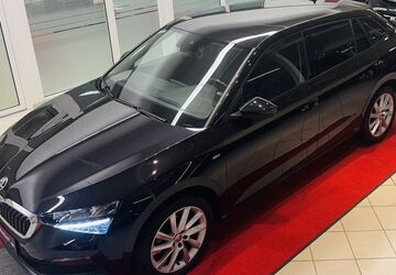 Skoda Scala 49.500 km 19.400 &euro; Stadland 26936