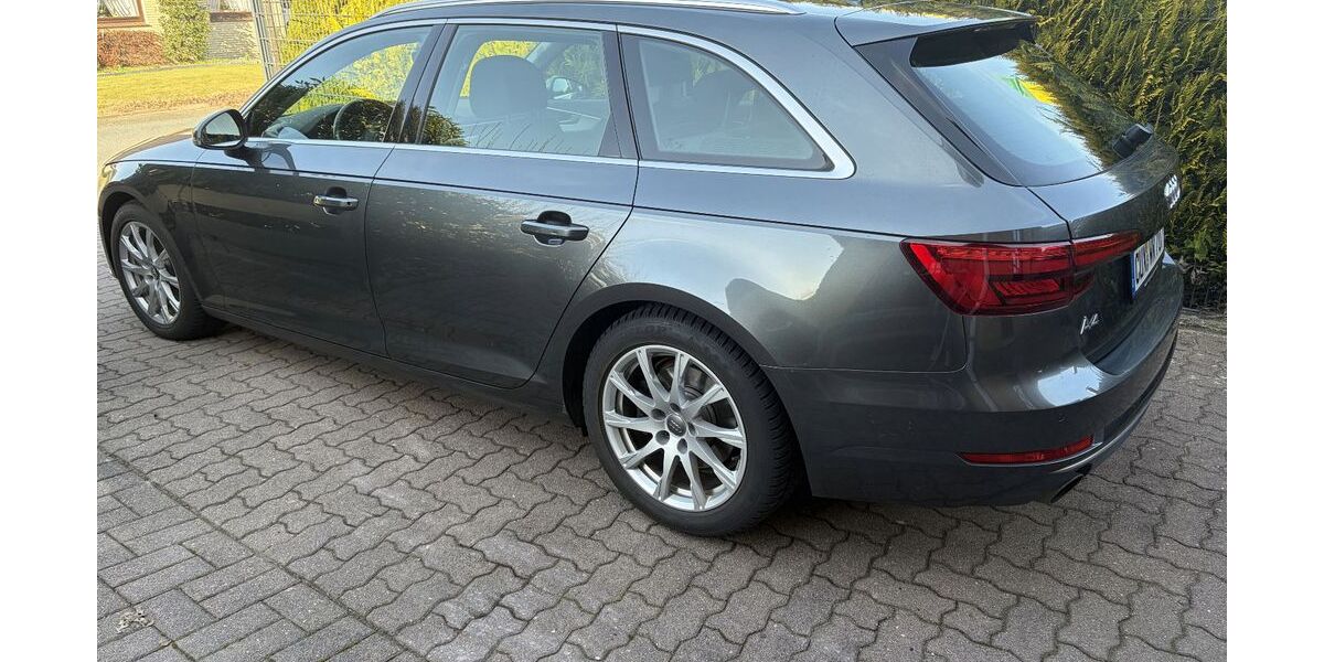 Audi A4 155.000 km 14.400 &euro; Loxstedt 27612