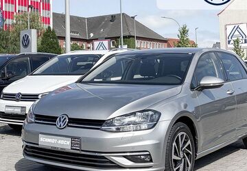 VW Golf 61.841 km 15.990 &euro; Bremerhaven 27576