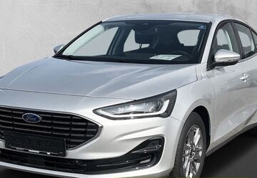 Ford Focus 1.033 km 22.870 &euro; Bremerhaven 27570