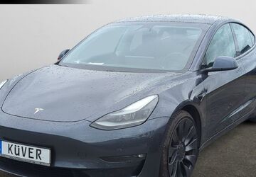 Tesla Model 3 86.500 km 28.755 &euro; Hagen 27628