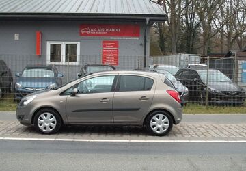 Opel Corsa 55.724 km 7.399 &euro; Loxstedt-Hahnenknoop 27612