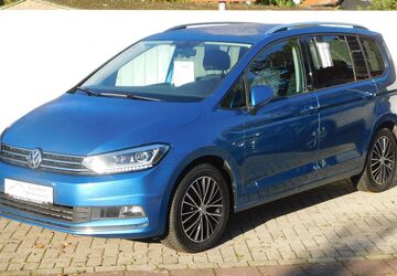 VW Touran 72.920 km 23.370 &euro; Geestland 27624