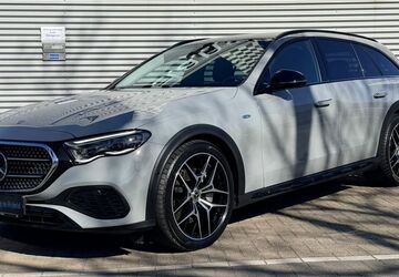 Mercedes-Benz E 300 24.881 km 66.950 &euro; Bremerhaven 27572