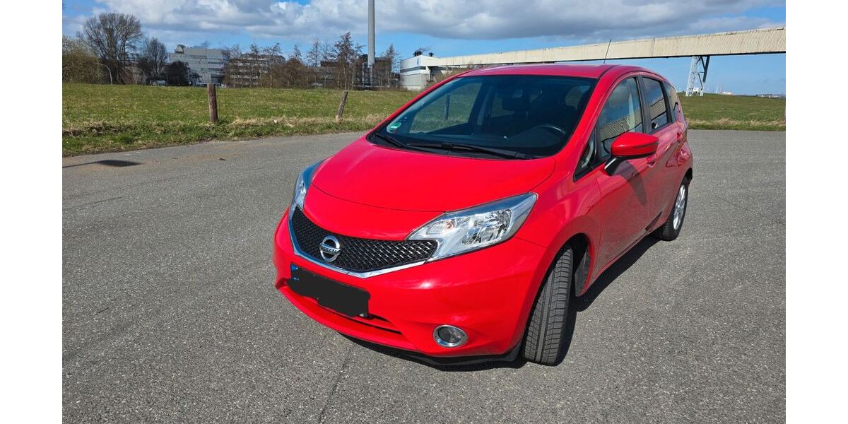 Nissan Note 139.000 km 4.900 &euro; Nordenham 26954