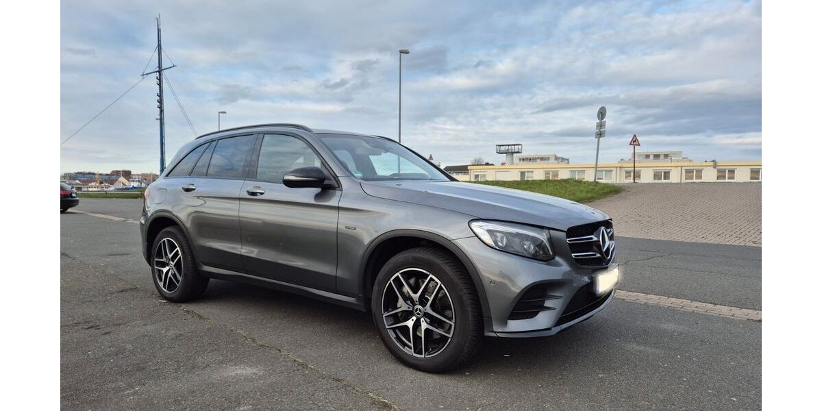 Mercedes-Benz GLC 350 199.000 km 22.700 &euro; Bremerhaven 27578