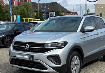 VW T-Cross 6.045 km 25.590 &euro; Bremerhaven 27576