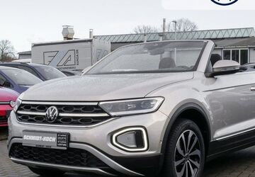 VW T-Roc 32.870 km 26.899 &euro; Bremerhaven 27576