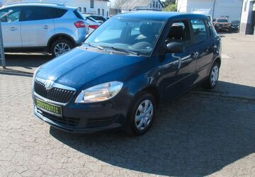 Skoda Fabia 99.000 km 2.950 &euro; Nordenham 26954